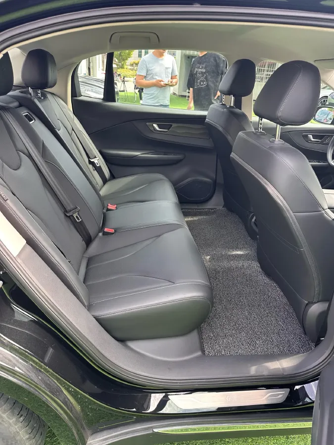 2023 HongQi E-QM5 BEV 54KWH,autocango,china used car exporter,china ev exporter,chinese used car exporter,chinese used ev exporter