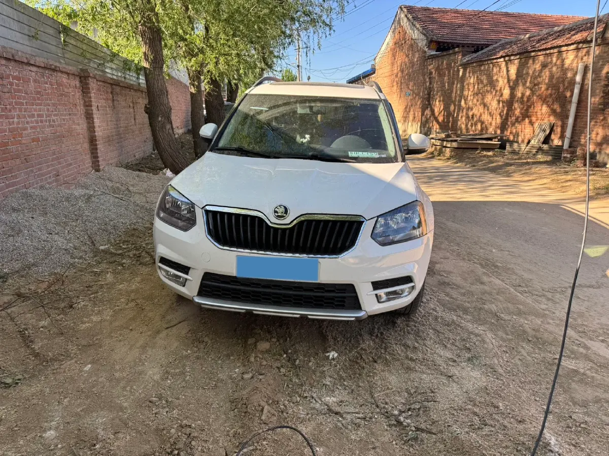 2017 Skoda Yeti 1.4T 150HP L4 7DCT,autocango,china used car exporter,china ev exporter,chinese used car exporter,chinese used ev exporter