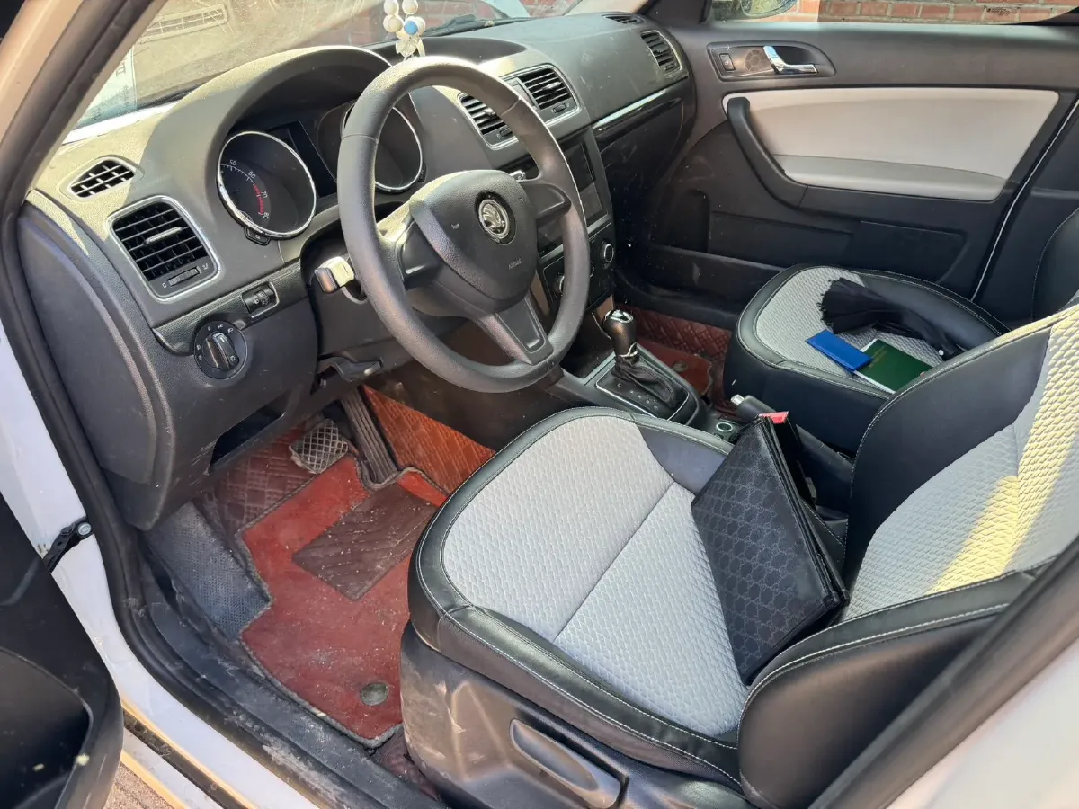 2017 Skoda Yeti 1.4T 150HP L4 7DCT,autocango,china used car exporter,china ev exporter,chinese used car exporter,chinese used ev exporter