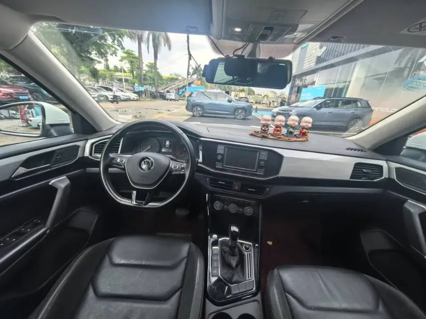 2019 Jeep Cherokee 2.0T 234HP L4 9AT,autocango,china used car exporter,china ev exporter,chinese used car exporter,chinese used ev exporter