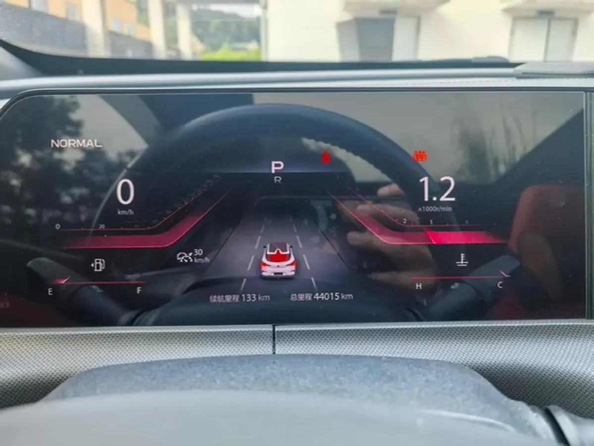 2020 ChangAn UNI-T 1.5T 180HP L4 7DCT,autocango,china used car exporter,china ev exporter,chinese used car exporter,chinese used ev exporter