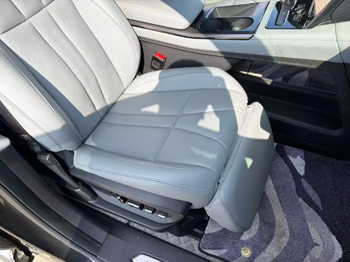 2022 NIO ES8 BEV 100KWH,autocango,china used car exporter,china ev exporter,chinese used car exporter,chinese used ev exporter