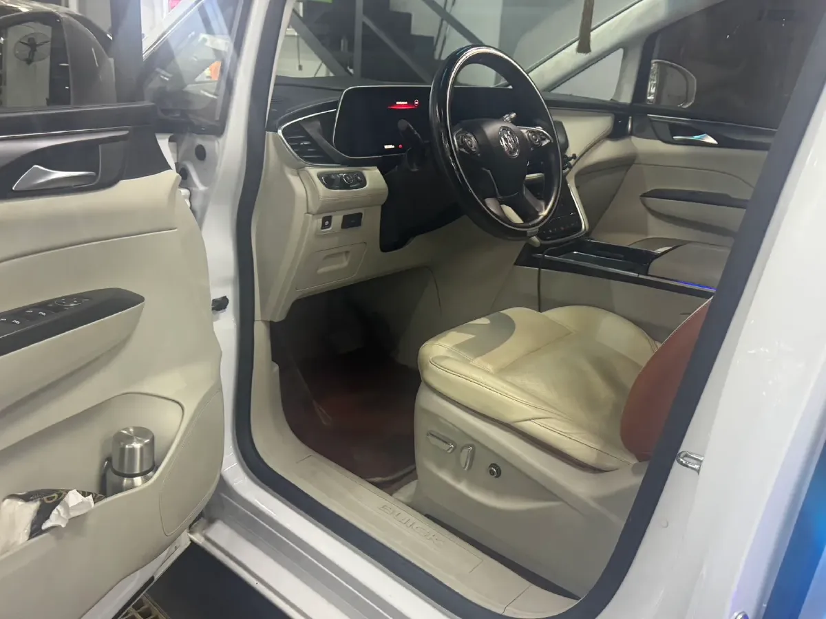 2022 Buick GL8 2.0T 237HP L4 9AT,autocango,china used car exporter,china ev exporter,chinese used car exporter,chinese used ev exporter