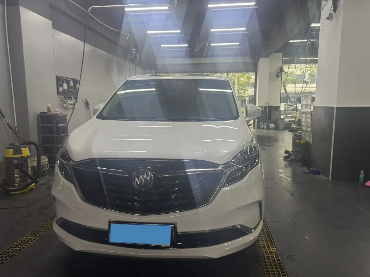 2022 Buick GL8 2.0T 237HP L4 9AT,autocango,china used car exporter,china ev exporter,chinese used car exporter,chinese used ev exporter