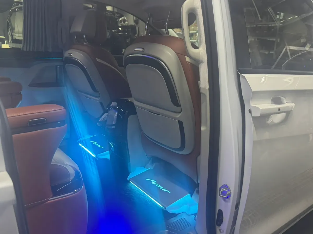 2022 Buick GL8 2.0T 237HP L4 9AT,autocango,china used car exporter,china ev exporter,chinese used car exporter,chinese used ev exporter