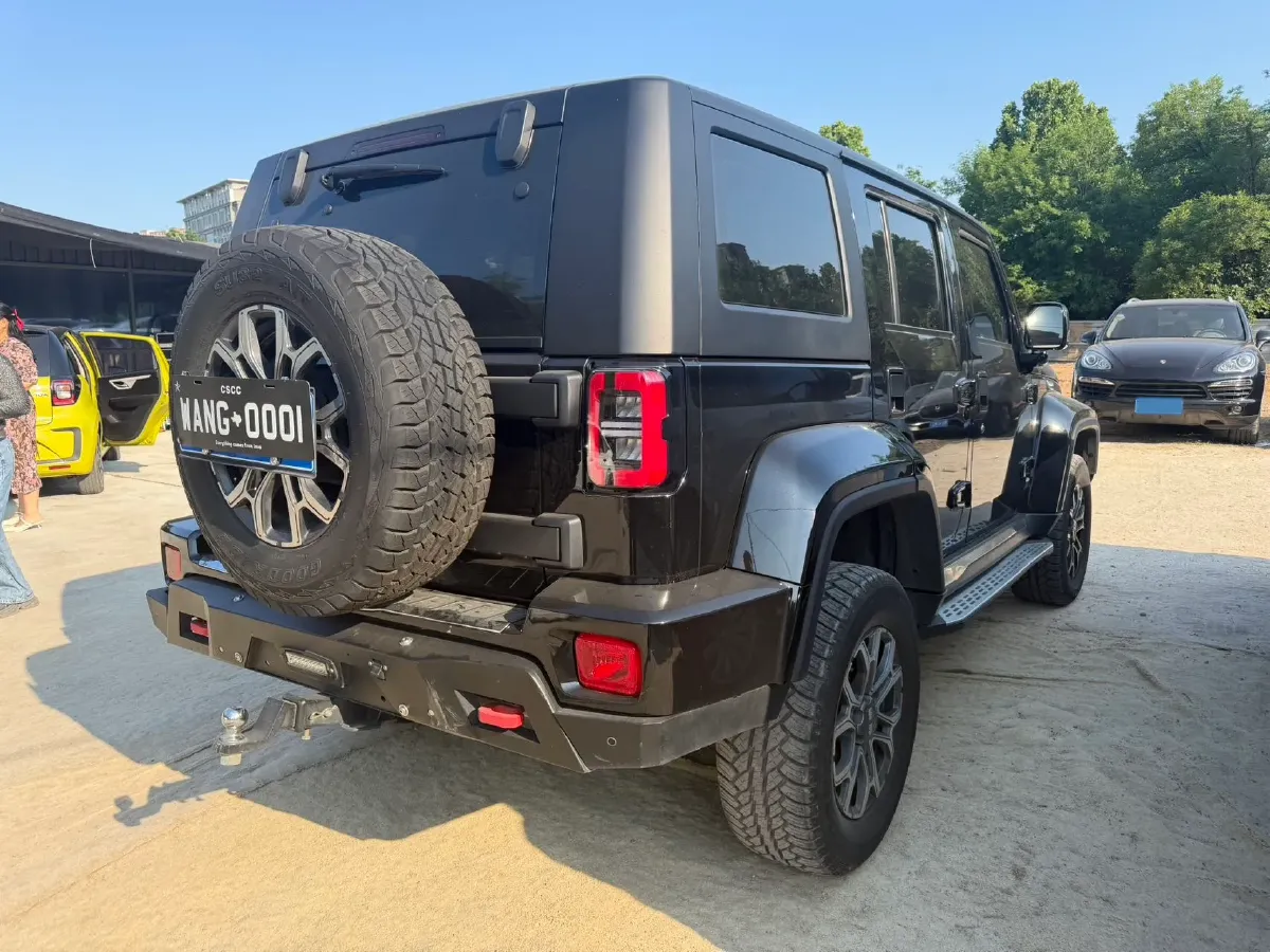 2024 Beijing BJ40 2.0T 224HP L4 8AT,autocango,china used car exporter,china ev exporter,chinese used car exporter,chinese used ev exporter