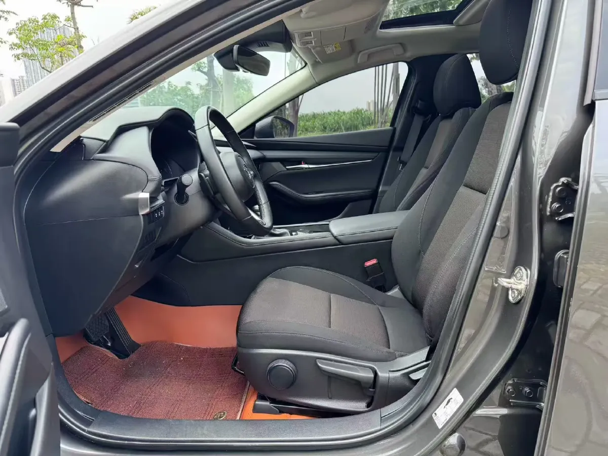 2023 Mazda 3 Axela 2.0L 158HP L4 6AT,autocango,china used car exporter,china ev exporter,chinese used car exporter,chinese used ev exporter