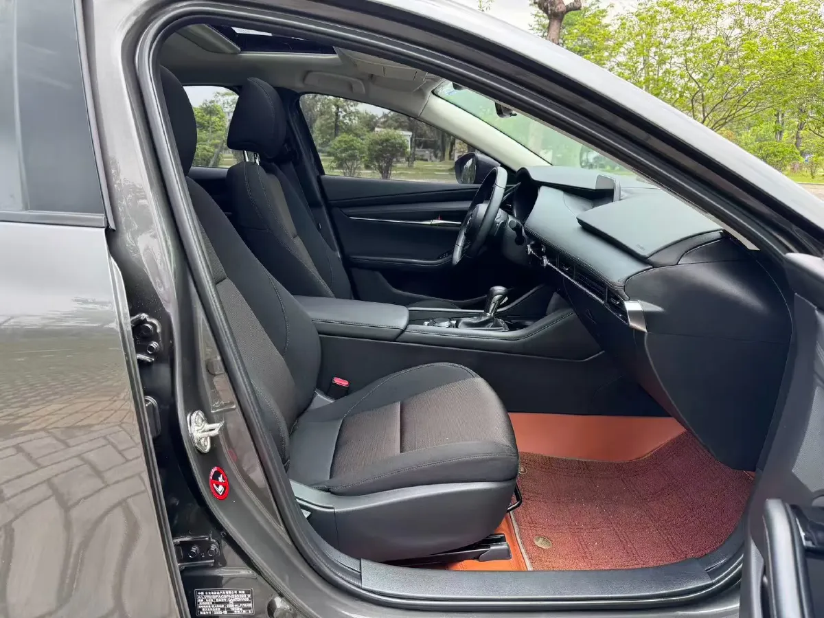 2023 Mazda 3 Axela 2.0L 158HP L4 6AT,autocango,china used car exporter,china ev exporter,chinese used car exporter,chinese used ev exporter
