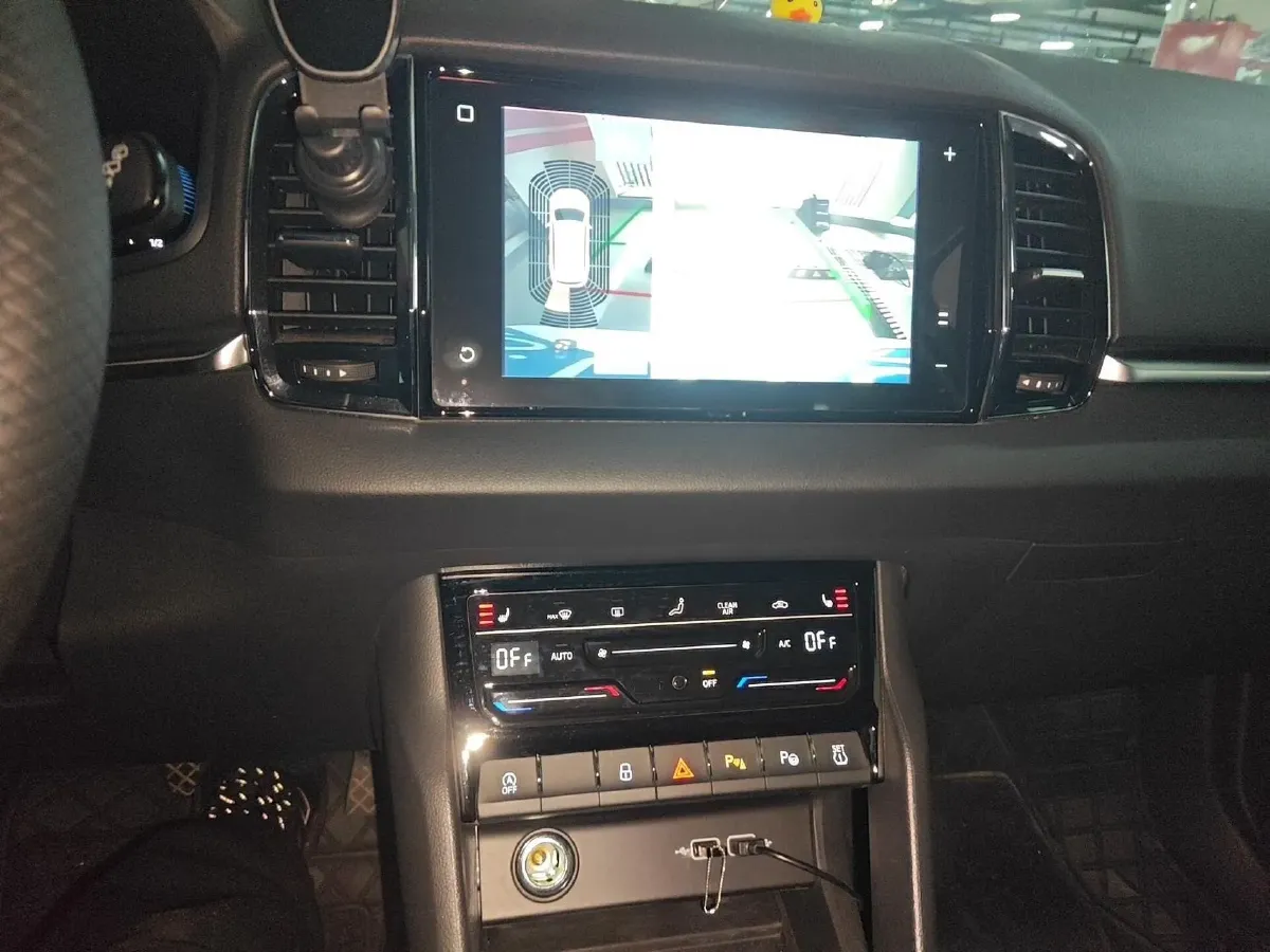 2024 Skoda Karoq 1.4T 150HP L4 7DCT,autocango,china used car exporter,china ev exporter,chinese used car exporter,chinese used ev exporter