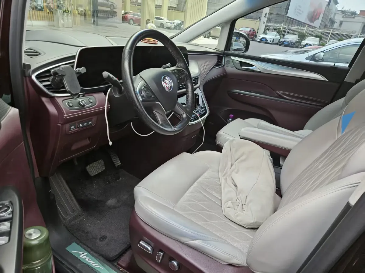 2022 Buick GL8 2.0T 237HP L4 9AT,autocango,china used car exporter,china ev exporter,chinese used car exporter,chinese used ev exporter