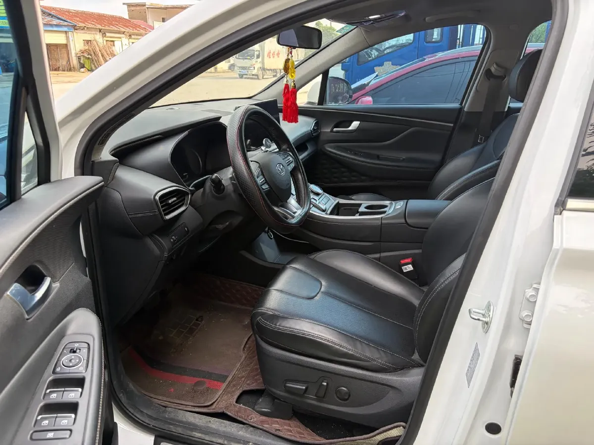 2023 Hyundai Santafe 2.0T 230HP L4 8AT,autocango,china used car exporter,china ev exporter,chinese used car exporter,chinese used ev exporter