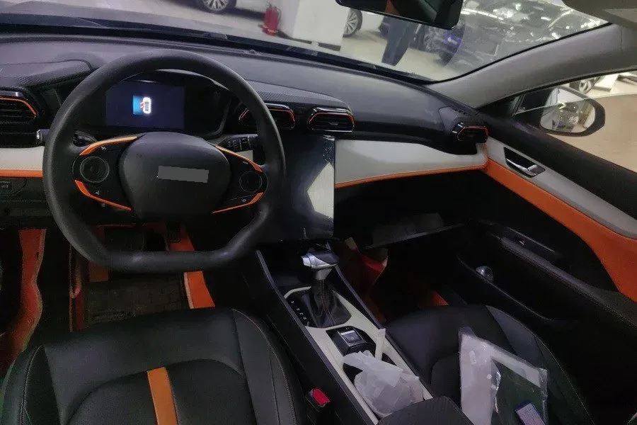 2023 DongFeng Aeolus YiXuan 1.5L 125HP L4 6DCT,autocango,china used car exporter,china ev exporter,chinese used car exporter,chinese used ev exporter