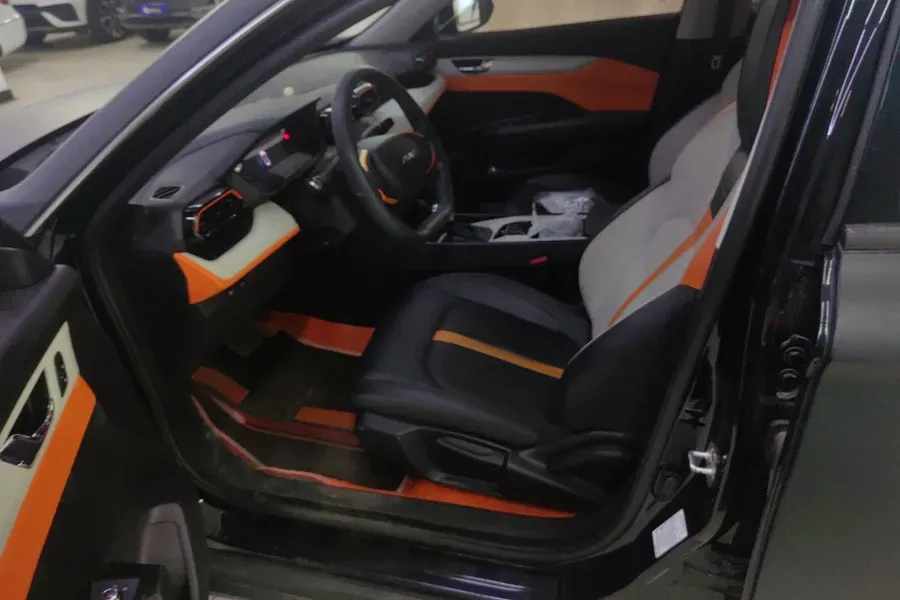 2023 DongFeng Aeolus YiXuan 1.5L 125HP L4 6DCT,autocango,china used car exporter,china ev exporter,chinese used car exporter,chinese used ev exporter