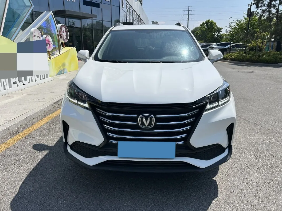 2021 ChangAn CS15 1.5L 107HP L4 5DCT,autocango,china used car exporter,china ev exporter,chinese used car exporter,chinese used ev exporter