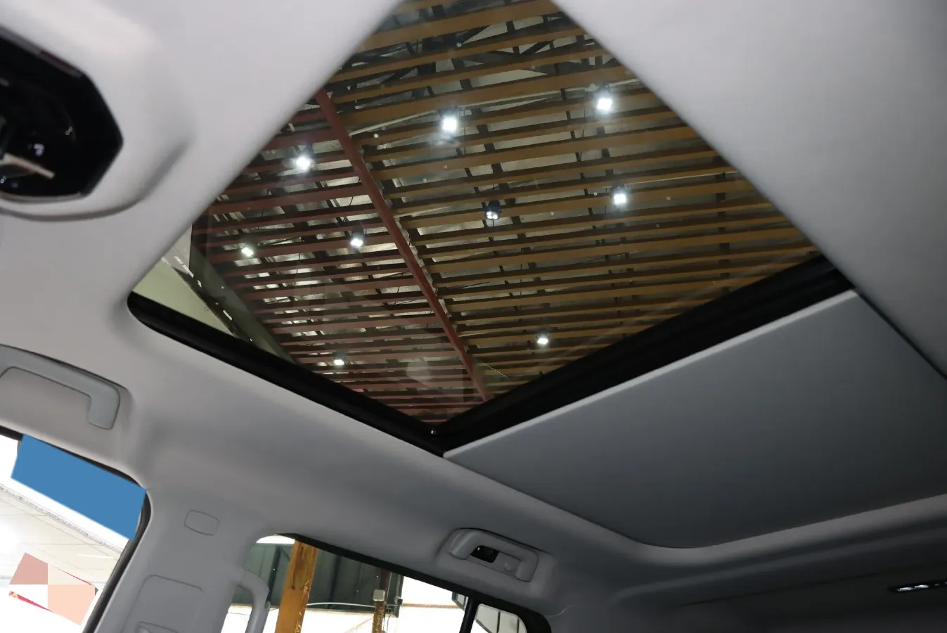 2023 Jetour Traveller 2.0T 254HP L4 7DCT,autocango,china used car exporter,china ev exporter,chinese used car exporter,chinese used ev exporter