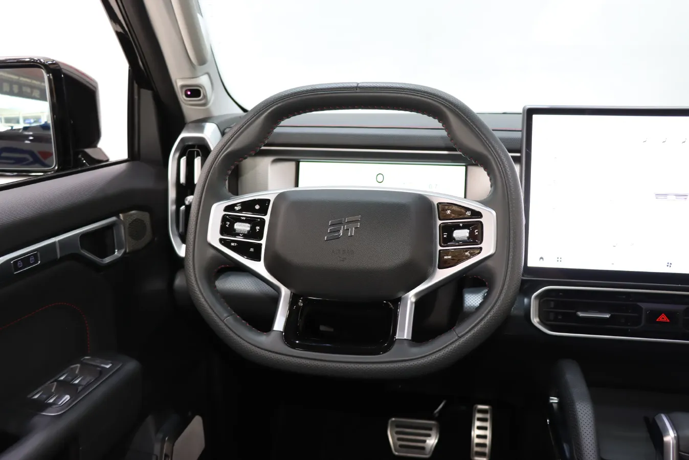 2023 Jetour Traveller 2.0T 254HP L4 7DCT,autocango,china used car exporter,china ev exporter,chinese used car exporter,chinese used ev exporter