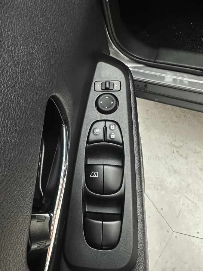 2022 Nissan Kicks 1.5L 122HP L4 CVT,autocango,china used car exporter,china ev exporter,chinese used car exporter,chinese used ev exporter