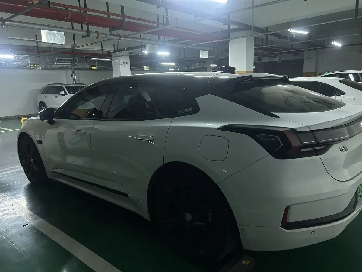 2022 Zeekr 001 BEV 86KWH,autocango,china used car exporter,china ev exporter,chinese used car exporter,chinese used ev exporter