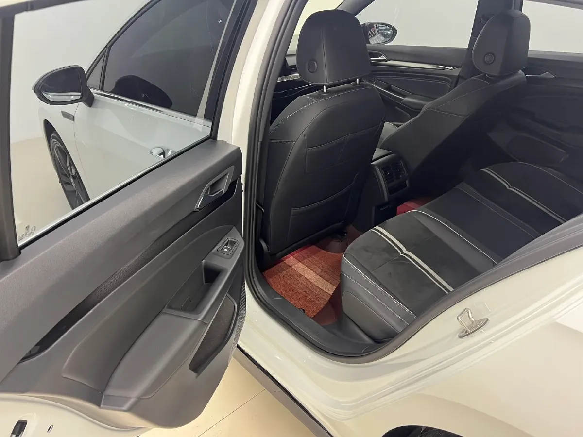 2021 Volkswagen Golf 1.4T 150HP L4 7DCT,autocango,china used car exporter,china ev exporter,chinese used car exporter,chinese used ev exporter