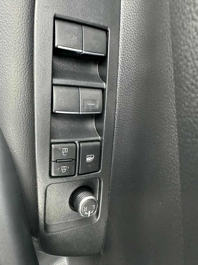 2021 Toyota Corolla 1.2T 116HP L4 CVT,autocango,china used car exporter,china ev exporter,chinese used car exporter,chinese used ev exporter