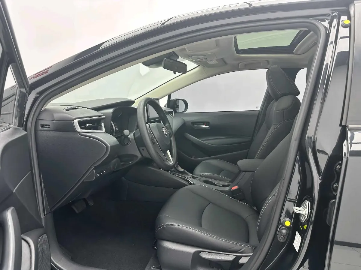 2021 Toyota Corolla 1.2T 116HP L4 CVT,autocango,china used car exporter,china ev exporter,chinese used car exporter,chinese used ev exporter