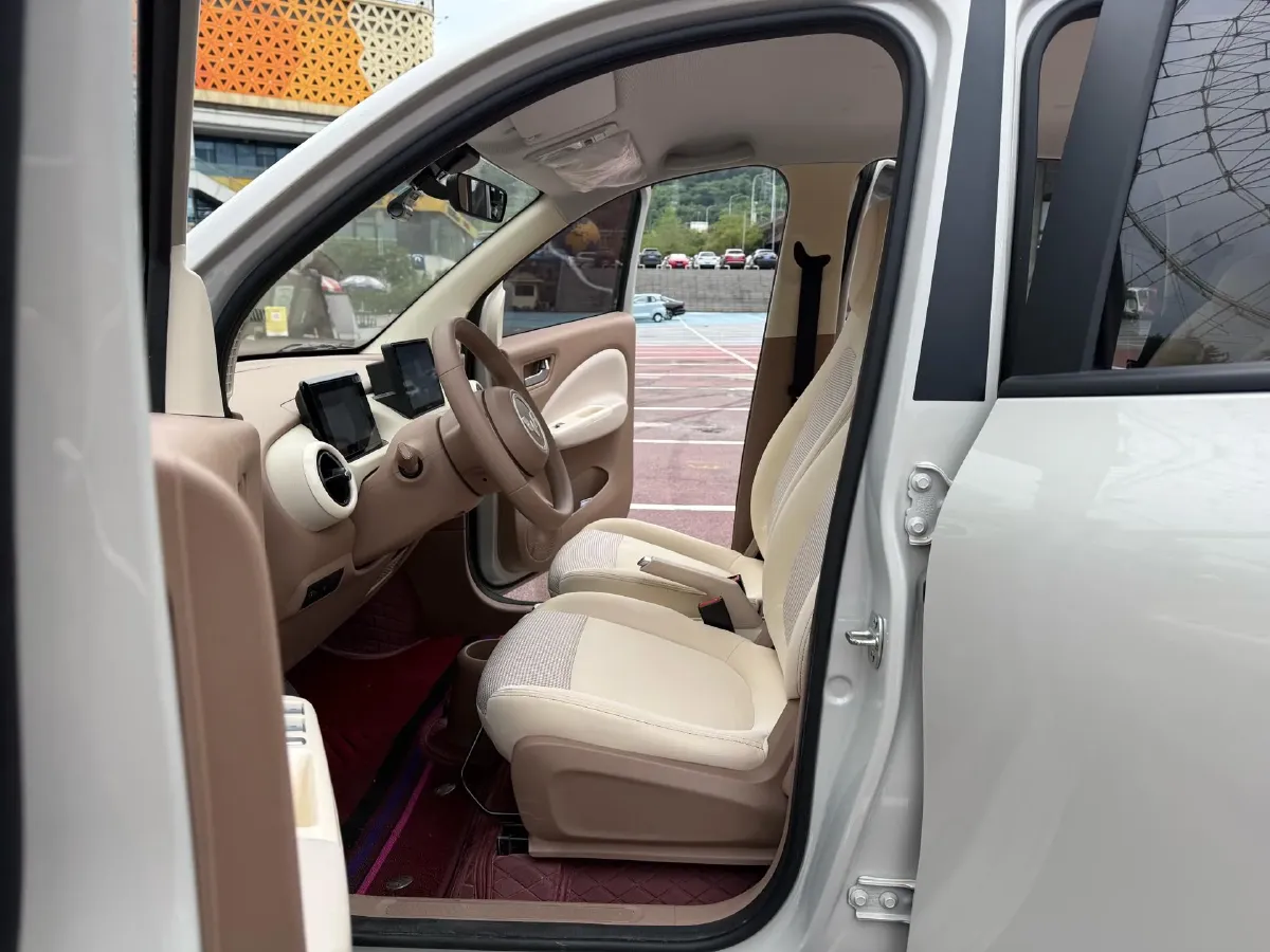 2025 WuLing HongGuang MINI EV BEV 16.2KWH,autocango,china used car exporter,china ev exporter,chinese used car exporter,chinese used ev exporter