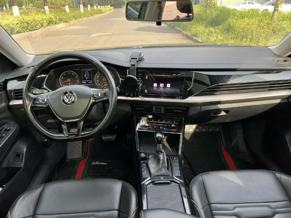 2020 Volkswagen Passat 2.0T 186HP L4 7DCT,autocango,china used car exporter,china ev exporter,chinese used car exporter,chinese used ev exporter