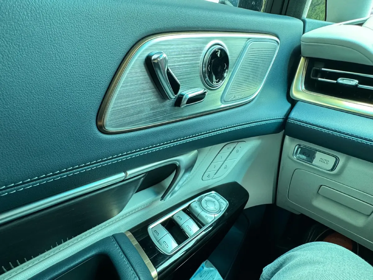 2023 Buick Century 2.0T 237HP L4 9AT,autocango,china used car exporter,china ev exporter,chinese used car exporter,chinese used ev exporter