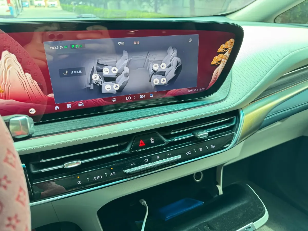 2023 Buick Century 2.0T 237HP L4 9AT,autocango,china used car exporter,china ev exporter,chinese used car exporter,chinese used ev exporter