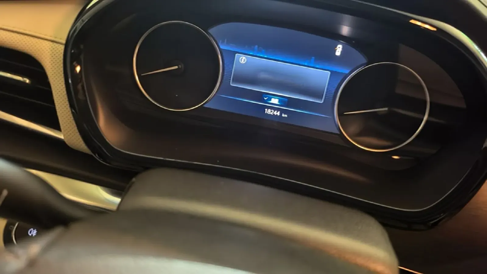 2023 Buick GL8 2.0T 237HP L4 9AT,autocango,china used car exporter,china ev exporter,chinese used car exporter,chinese used ev exporter