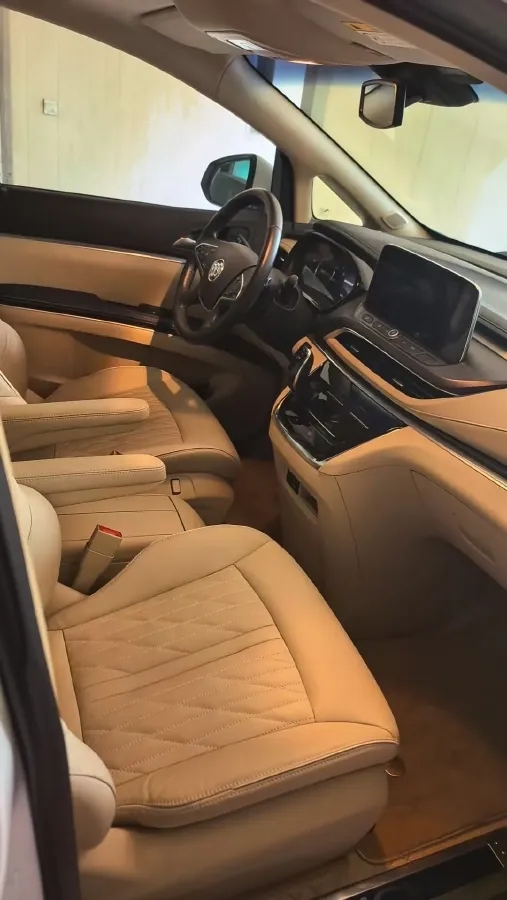 2023 Buick GL8 2.0T 237HP L4 9AT,autocango,china used car exporter,china ev exporter,chinese used car exporter,chinese used ev exporter