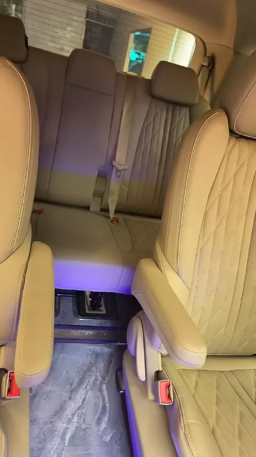 2023 Buick GL8 2.0T 237HP L4 9AT,autocango,china used car exporter,china ev exporter,chinese used car exporter,chinese used ev exporter