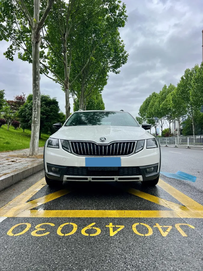 2018 Skoda Octavia 1.4T 150HP L4 7DCT,autocango,china used car exporter,china ev exporter,chinese used car exporter,chinese used ev exporter