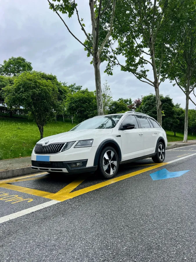 2018 Skoda Octavia 1.4T 150HP L4 7DCT,autocango,china used car exporter,china ev exporter,chinese used car exporter,chinese used ev exporter