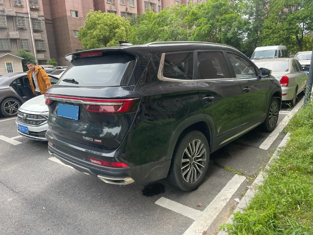 2023 Jetour X90 Plus 1.6T 197HP L4 7DCT,autocango,china used car exporter,china ev exporter,chinese used car exporter,chinese used ev exporter