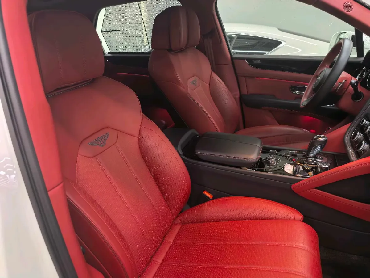 2021 Bentley Bentayga 3.0T 340HP V6 8AT PHEV 17.3KWH,autocango,china used car exporter,china ev exporter,chinese used car exporter,chinese used ev exporter