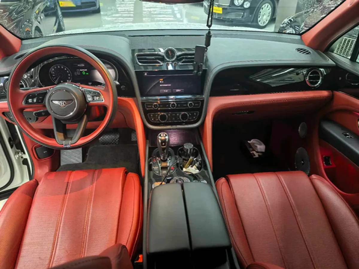 2021 Bentley Bentayga 3.0T 340HP V6 8AT PHEV 17.3KWH,autocango,china used car exporter,china ev exporter,chinese used car exporter,chinese used ev exporter