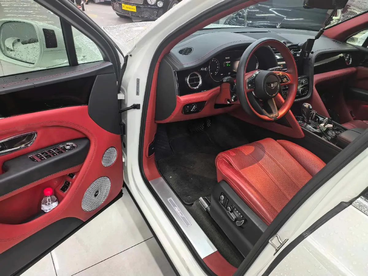 2021 Bentley Bentayga 3.0T 340HP V6 8AT PHEV 17.3KWH,autocango,china used car exporter,china ev exporter,chinese used car exporter,chinese used ev exporter