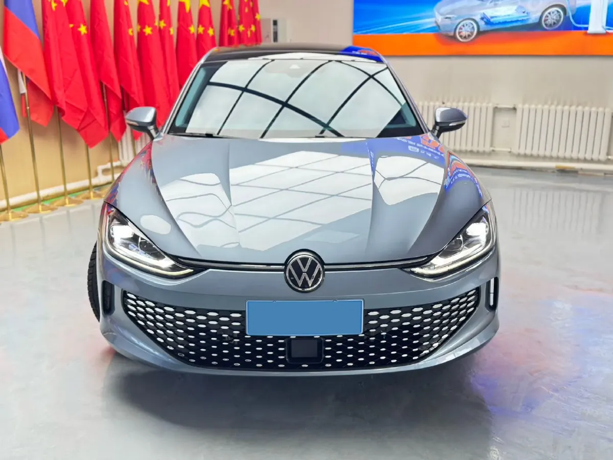 2022 Skoda Superb 2.0T 186HP L4 7DCT,autocango,china used car exporter,china ev exporter,chinese used car exporter,chinese used ev exporter