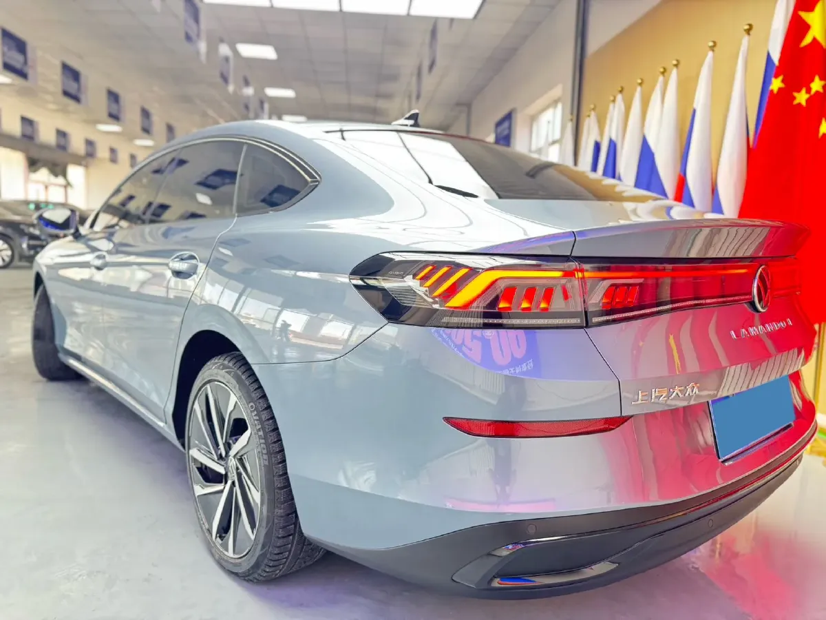 2022 Skoda Superb 2.0T 186HP L4 7DCT,autocango,china used car exporter,china ev exporter,chinese used car exporter,chinese used ev exporter