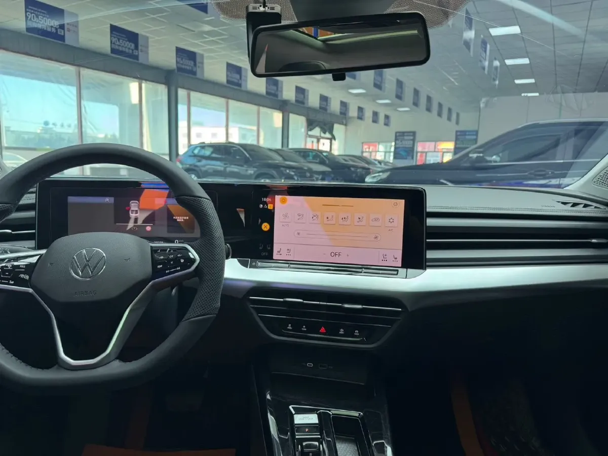 2022 Skoda Superb 2.0T 186HP L4 7DCT,autocango,china used car exporter,china ev exporter,chinese used car exporter,chinese used ev exporter