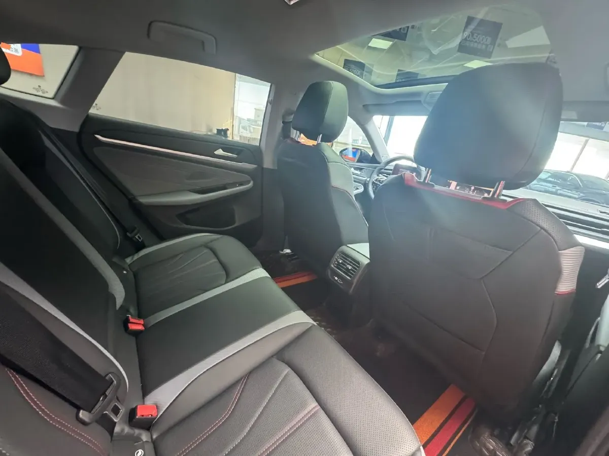 2022 Skoda Superb 2.0T 186HP L4 7DCT,autocango,china used car exporter,china ev exporter,chinese used car exporter,chinese used ev exporter