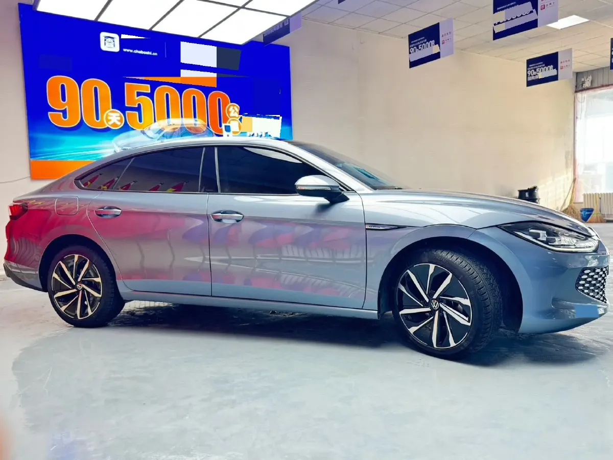 2022 Skoda Superb 2.0T 186HP L4 7DCT,autocango,china used car exporter,china ev exporter,chinese used car exporter,chinese used ev exporter