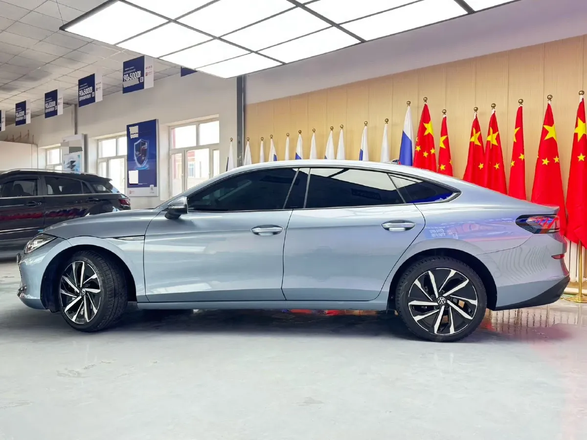 2022 Skoda Superb 2.0T 186HP L4 7DCT,autocango,china used car exporter,china ev exporter,chinese used car exporter,chinese used ev exporter