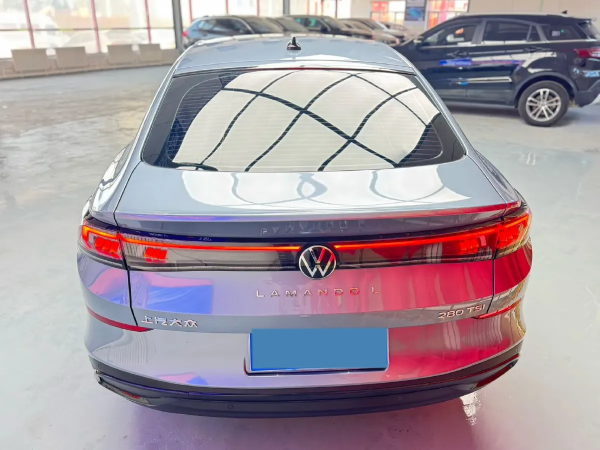 2022 Skoda Superb 2.0T 186HP L4 7DCT,autocango,china used car exporter,china ev exporter,chinese used car exporter,chinese used ev exporter