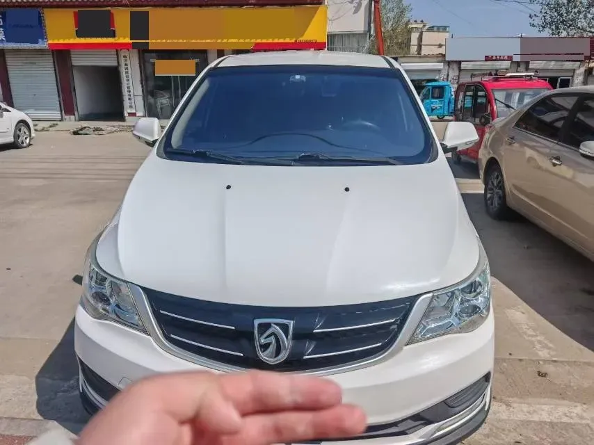 2016 BaoJun 730 1.5L 112HP L4 5MT,autocango,china used car exporter,china ev exporter,chinese used car exporter,chinese used ev exporter