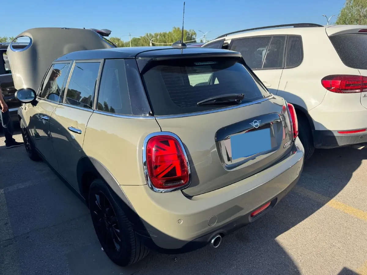 2018 MINI COUNTRYMAN 1.5T 136HP L3 6AT,autocango,china used car exporter,china ev exporter,chinese used car exporter,chinese used ev exporter