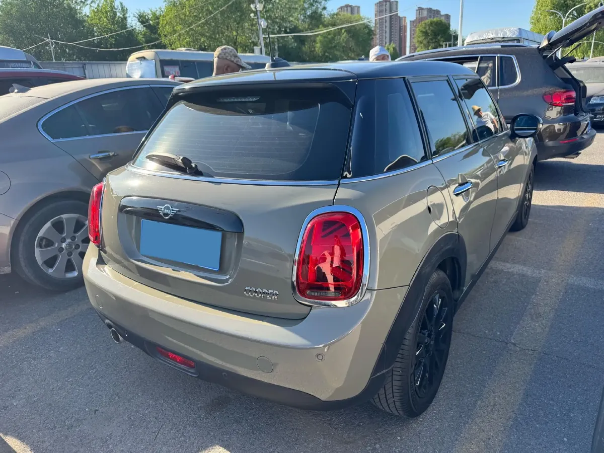 2018 MINI COUNTRYMAN 1.5T 136HP L3 6AT,autocango,china used car exporter,china ev exporter,chinese used car exporter,chinese used ev exporter