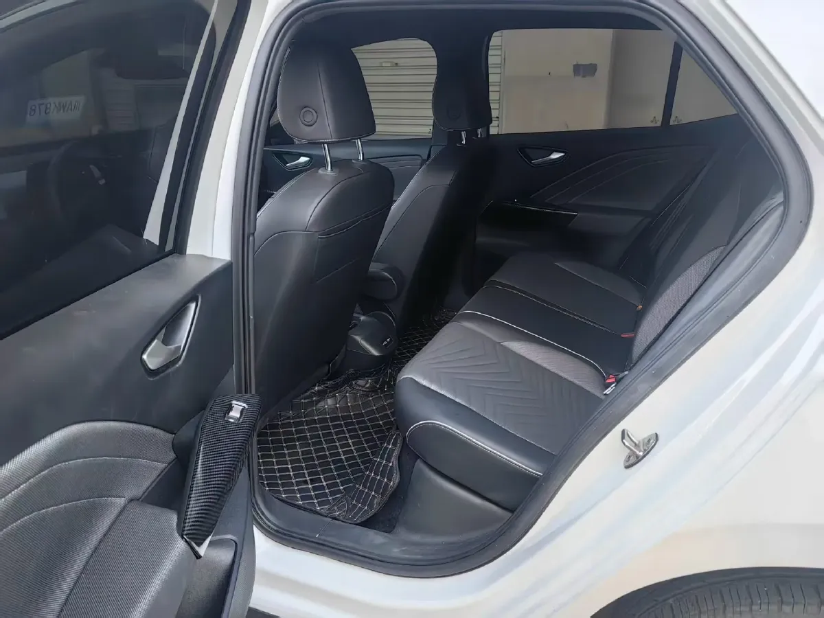 2024 Volkswagen ID.3 BEV 52.8KWH,autocango,china used car exporter,china ev exporter,chinese used car exporter,chinese used ev exporter