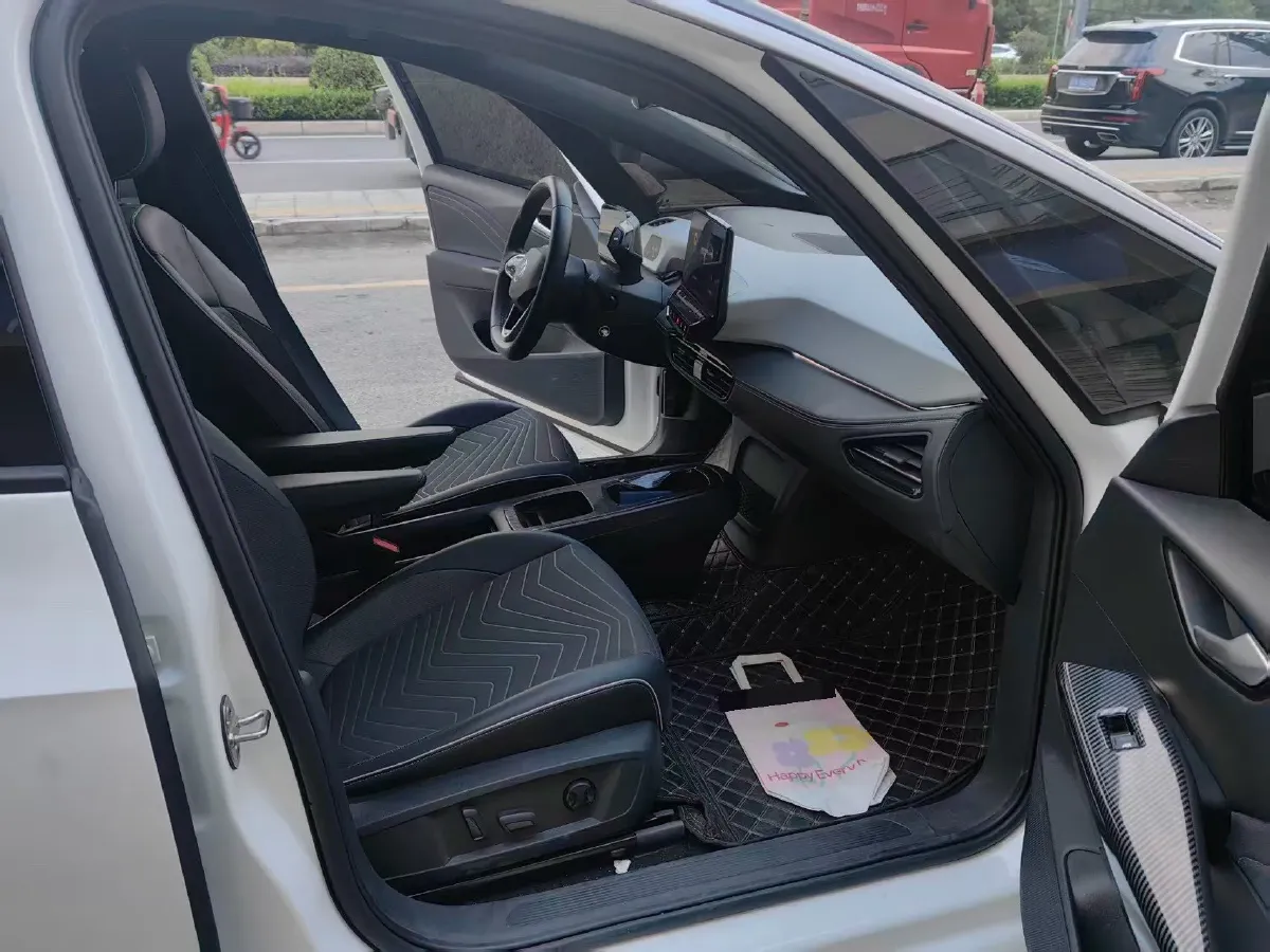 2024 Volkswagen ID.3 BEV 52.8KWH,autocango,china used car exporter,china ev exporter,chinese used car exporter,chinese used ev exporter